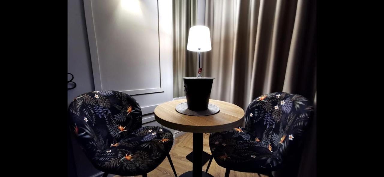 Alnis Boutique Villa コンスタンツァ エクステリア 写真